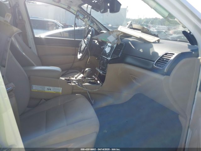 1C4RJEAG3LC170515 Jeep Grand Cherokee Laredo E 4x2