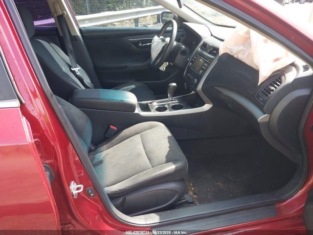 Nissan Altima 2.5 S 2014 1N4AL3AP8EN237120 Image 5