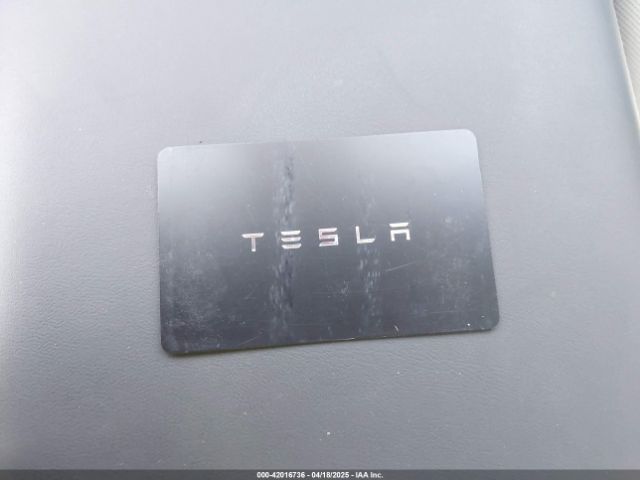 5YJ3E1EAXRF836824 Tesla MODEL 3
