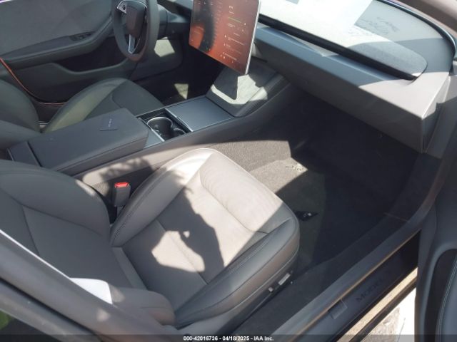 5YJ3E1EAXRF836824 Tesla MODEL 3