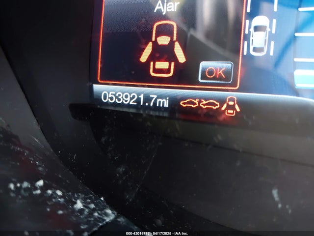 3FA6P0T92HR218443 Ford FUSION SE