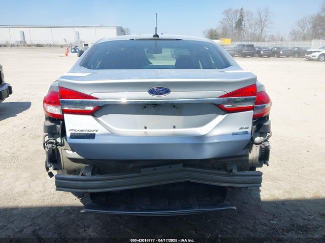 3FA6P0T92HR218443 Ford FUSION SE