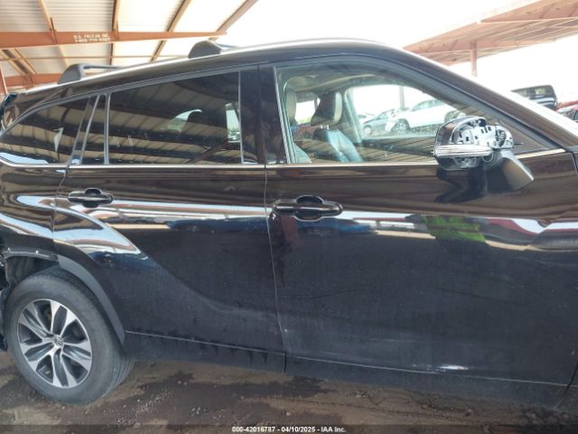 5TDHZRAH4LS023607 Toyota Highlander Xle
