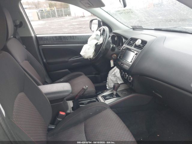 JA4AP3AU4JU011803 Mitsubishi Outlander Sport 2.0 Le