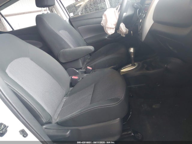 3N1CN7AP6HL869285 Nissan Versa 1.6 Sv