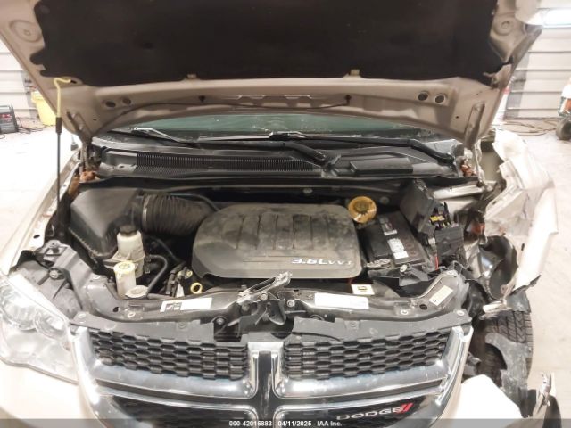 2C4RDGCGXFR751070 Dodge Grand Caravan Sxt Plus