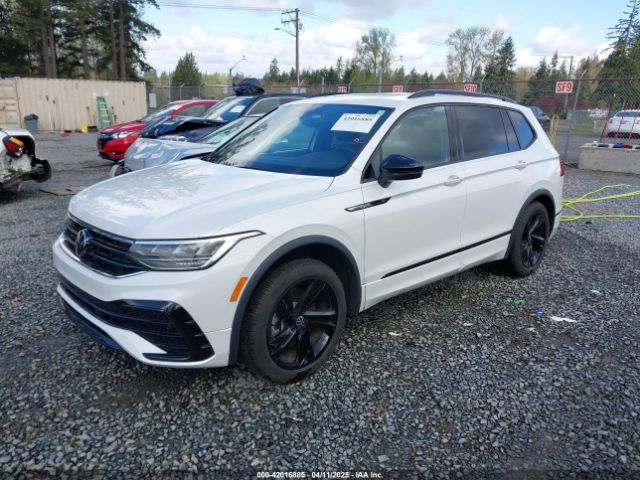 3VVCB7AX3PM014446 Volkswagen Tiguan 2.0t Se R-line Black