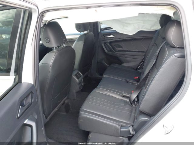 3VVCB7AX3PM014446 Volkswagen Tiguan 2.0t Se R-line Black