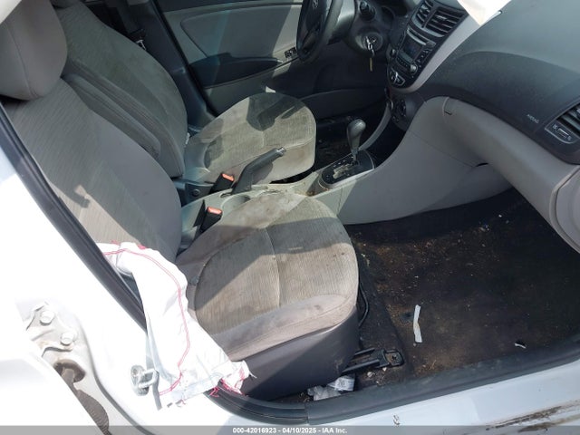 KMHCT5AE5HU336691 Hyundai ACCENT SE