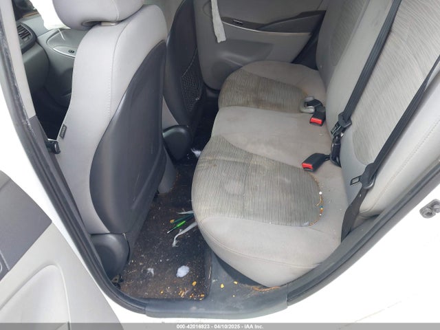 KMHCT5AE5HU336691 Hyundai ACCENT SE