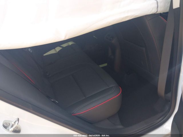 LRBFZNR42ND021501 Buick Envision Fwd Essence