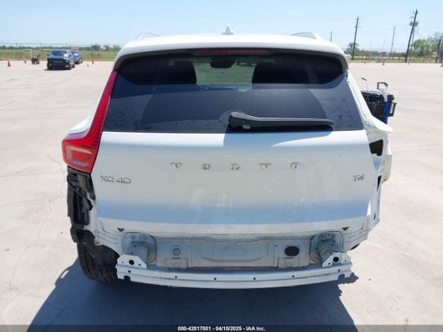 YV4AC2HK6L2244707 Volvo Xc40 T4 Momentum