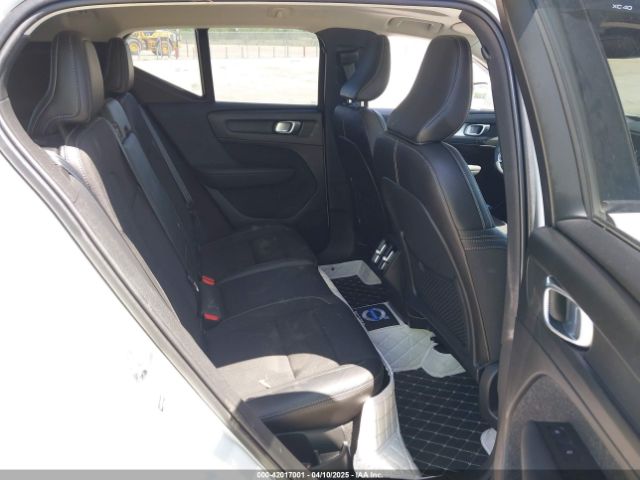 YV4AC2HK6L2244707 Volvo Xc40 T4 Momentum