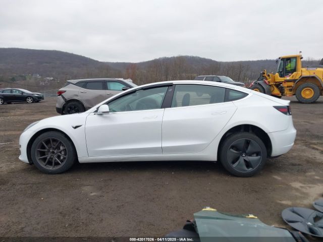 5YJ3E1EA7LF659172 Tesla Model 3 Standard Range Plus Rear-wheel Drive/standard Range Rear-wheel Drive