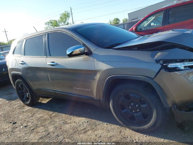 1C4PJLAB7GW258181 Jeep Cherokee Sport