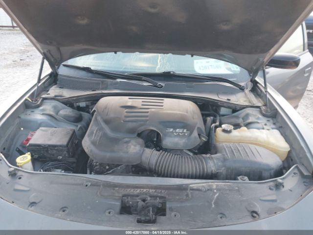2C3CDXBG8JH329213 Dodge Charger Sxt Rwd