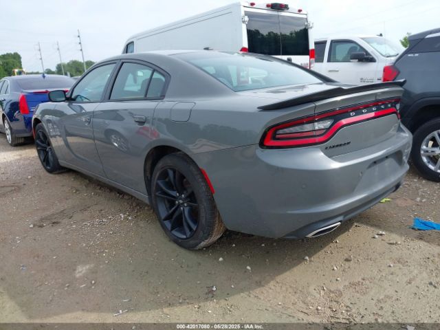 2C3CDXBG8JH329213 Dodge Charger Sxt Rwd