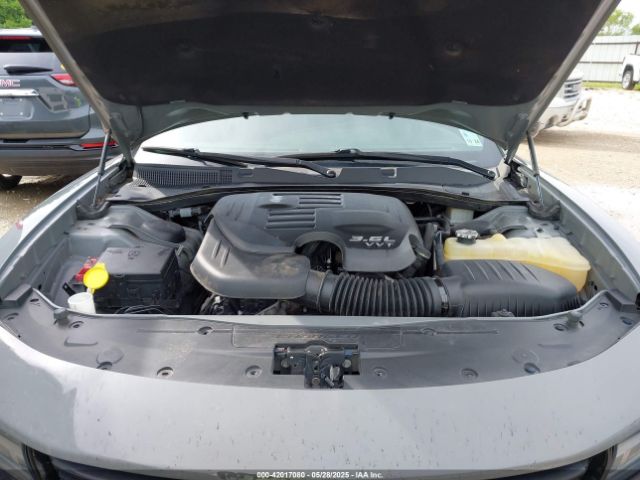 2C3CDXBG8JH329213 Dodge Charger Sxt Rwd