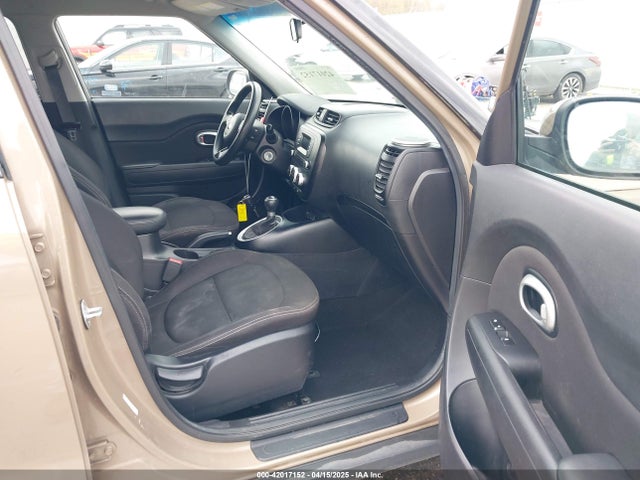 KNDJN2A21F7229353 KIA Soul
