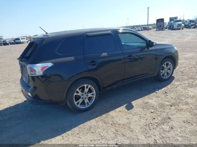 JA4AD3A32FZ005671 Mitsubishi Outlander Se