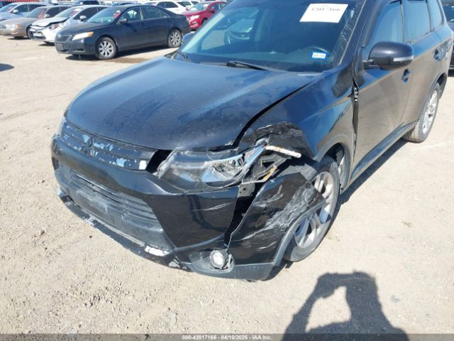 JA4AD3A32FZ005671 Mitsubishi Outlander Se