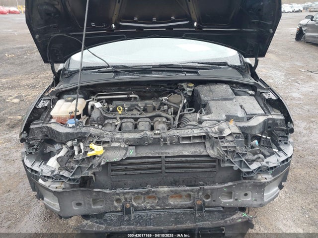 Ford FOCUS SE 2016 1FADP3F26GL305136 Image 10