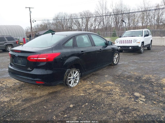 Ford FOCUS SE 2016 1FADP3F26GL305136 Image 4