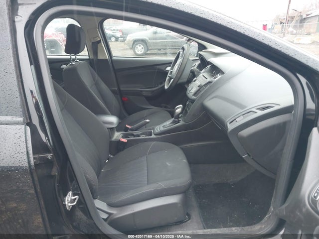 Ford FOCUS SE 2016 1FADP3F26GL305136 Image 5
