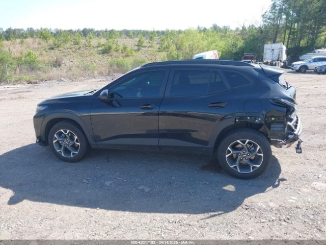 KL77LHE2XRC113686 Chevrolet Trax Fwd Lt
