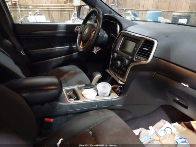 1C4RJFAGXHC749157 Jeep Grand Cherokee Laredo 4x4