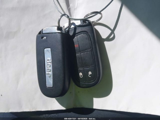 1C4PJMLX4KD238263 Jeep Cherokee Latitude Plus 4x4