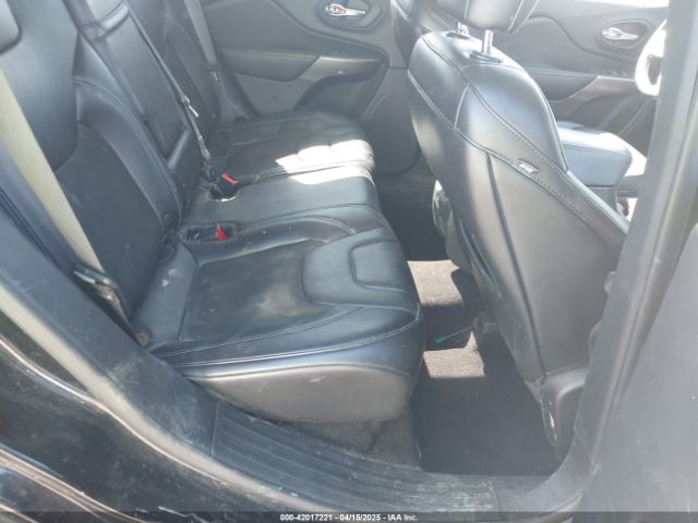 1C4PJMLX4KD238263 Jeep Cherokee Latitude Plus 4x4