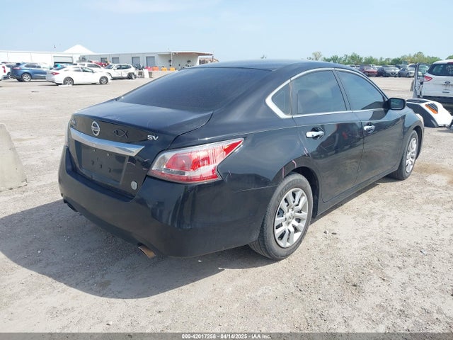Nissan Altima 2.5 S 2014 1N4AL3AP3EN342745 Image 4