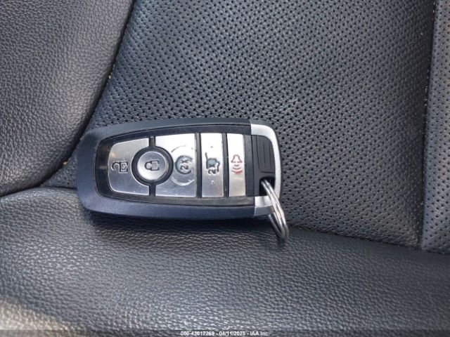 1FMSK7FH2NGB78950 Ford Explorer Limited