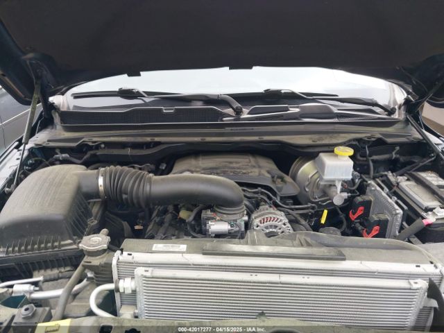 1C6SRFBT7NN180040 RAM 1500 Big Horn  4x4 6'4 Box