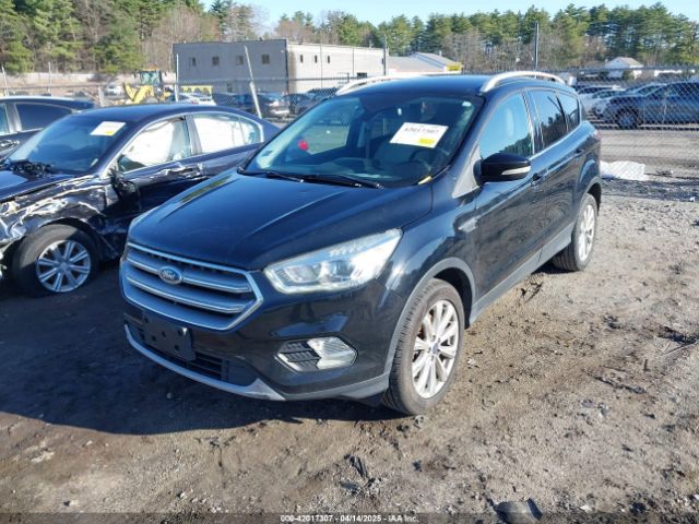 1FMCU9J98HUB05744 Ford Escape Titanium