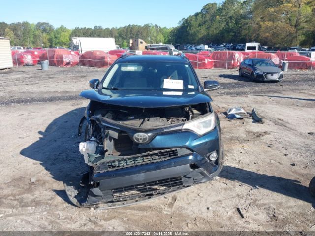 JTMWFREV5JJ739619 Toyota Rav4 Xle