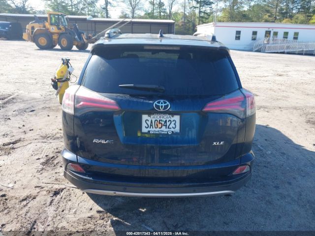 JTMWFREV5JJ739619 Toyota Rav4 Xle