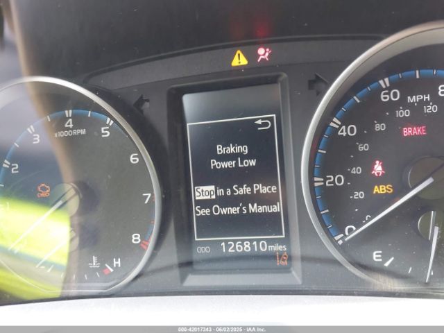 JTMWFREV5JJ739619 Toyota Rav4 Xle