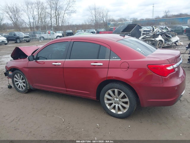Chrysler 200 Limited 2014 1C3CCBCGXEN152052 Image 13