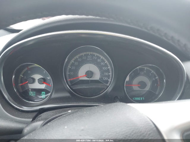 Chrysler 200 Limited 2014 1C3CCBCGXEN152052 Image 7