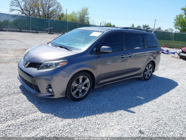 5TDXZ3DC8KS987473 Toyota Sienna Se Premium 8 Passenger