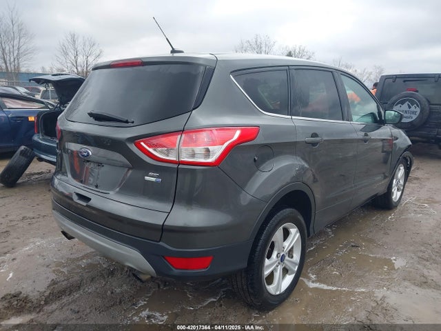1FMCU9GXXGUC53589 Ford ESCAPE SE