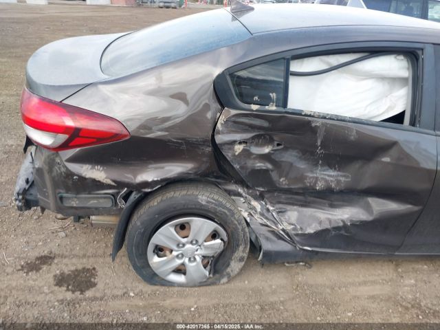 3KPFK4A79HE149615 KIA FORTE LX