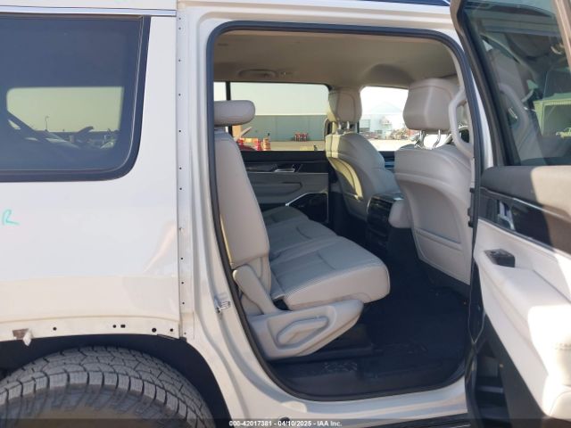 2022 JEEP WAGONEER 1C4SJVATXNS212377 Photo 7