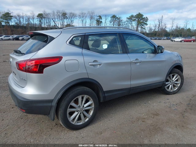 JN1BJ1CR7HW141374 Nissan Rogue Sport Sv