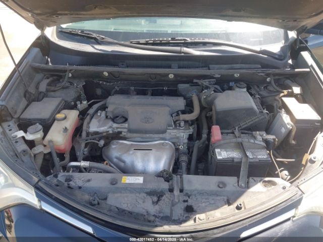 2T3ZFREV7HW386082 Toyota RAV4 LE