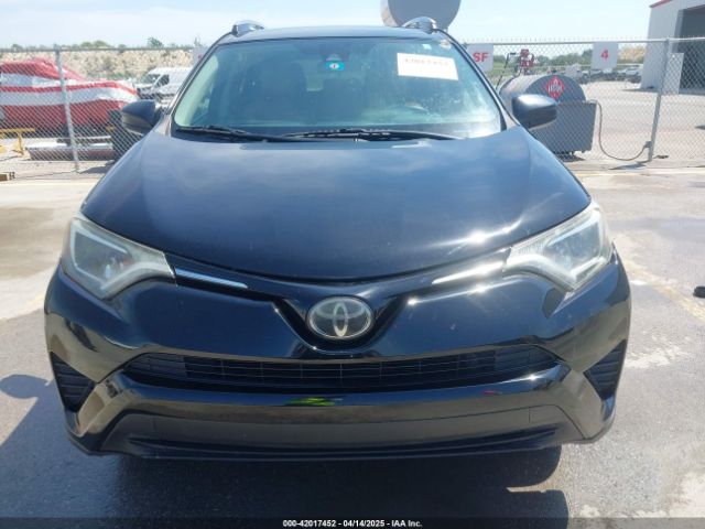 2T3ZFREV7HW386082 Toyota RAV4 LE