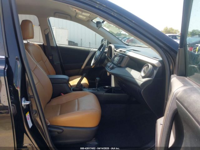2T3ZFREV7HW386082 Toyota RAV4 LE