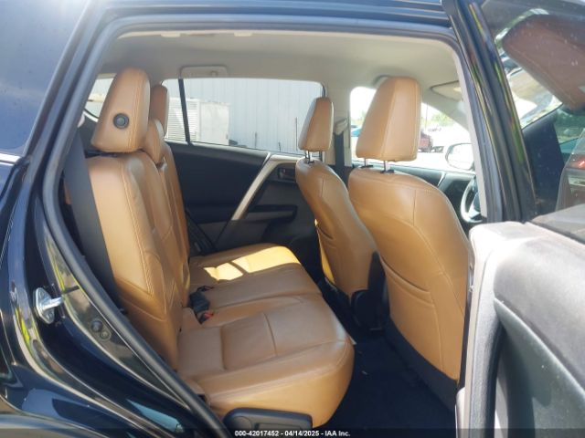 2T3ZFREV7HW386082 Toyota RAV4 LE